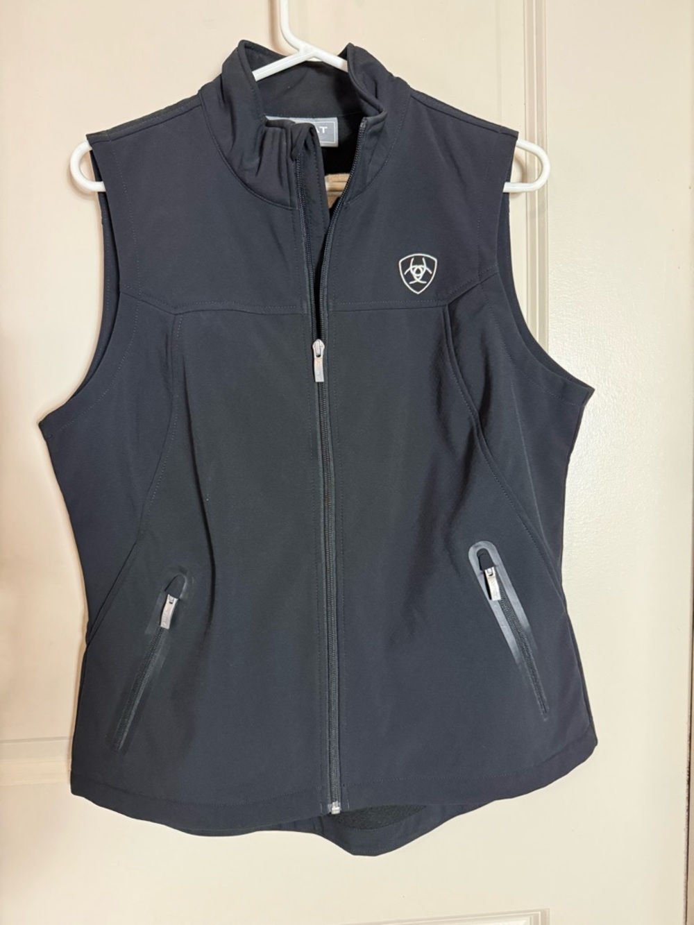 Ariat Black Ariat Tek Women's Softshell Zip-Up Vest